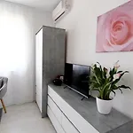 Apartment M *
