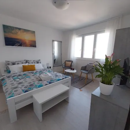M Apartment