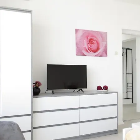 Apartment M