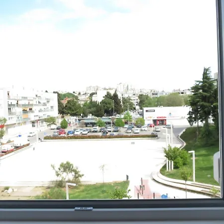 M Apartment *
